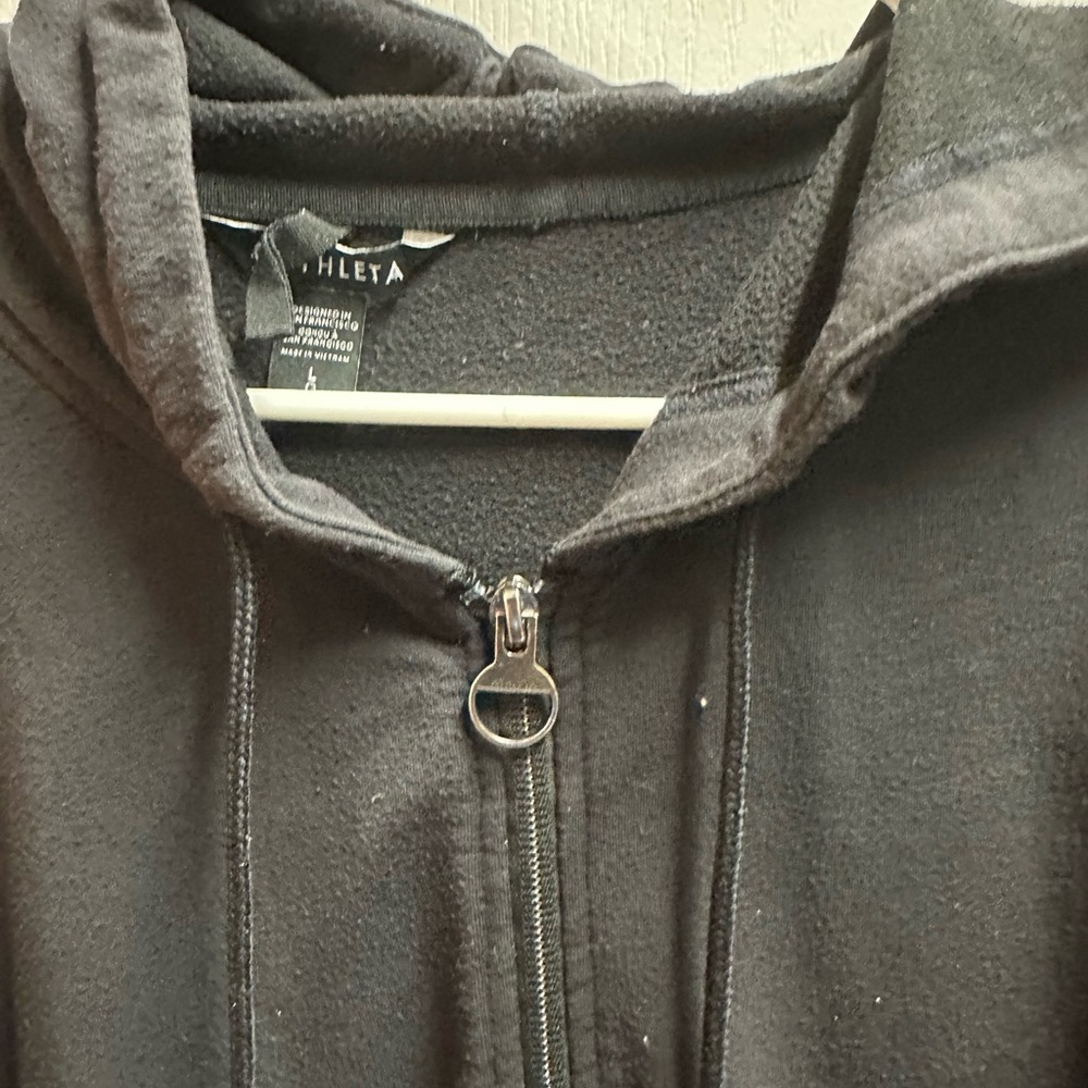 Athleta Women's Black Zip-Up Hoodie size L/pre-owned A225 - Picture 2 of 3